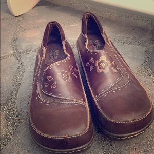 Spring step shoes!! Great shape, low price!